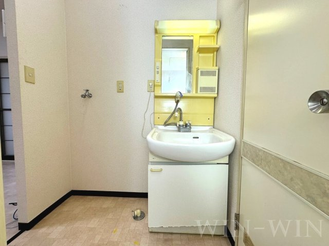 コープレット Ⅱの独立洗面台|イメージ（同建物内別部屋の写真です）