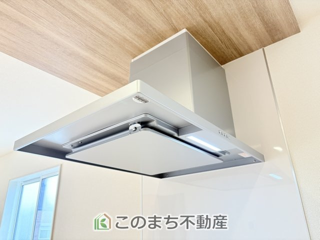 ブルーミングガーデン宇都宮市江曽島町のキッチン|IHクッキングヒーターで調理もお掃除も楽々です♪