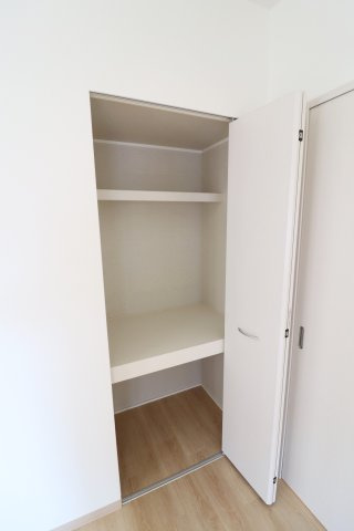 イーストコートアイ別院町の収納