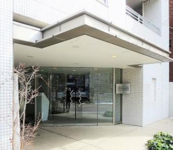 コンフォリア本駒込のエントランス