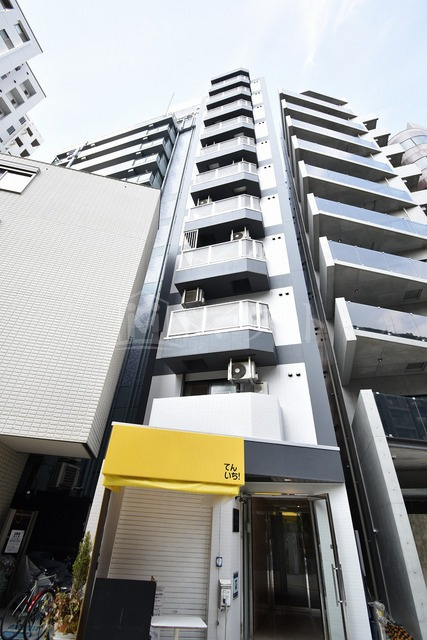 アール南森町