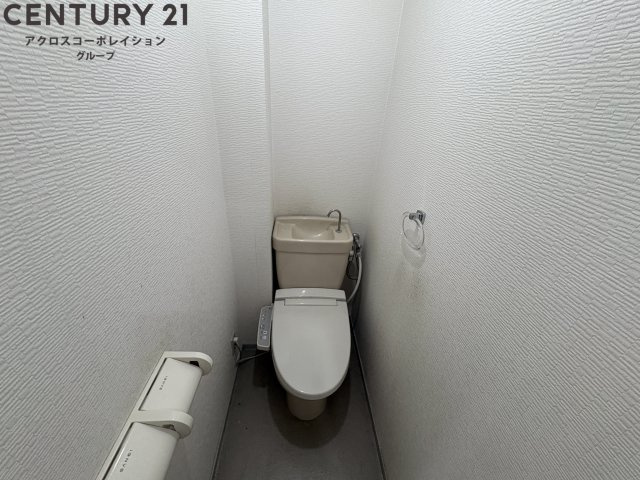 ゆったり落ち着けるトイレです