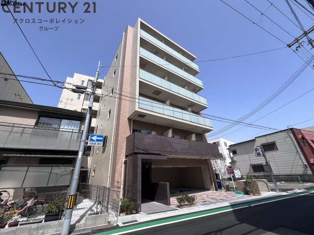 宅配ボックス付きで不在時にも便利！

