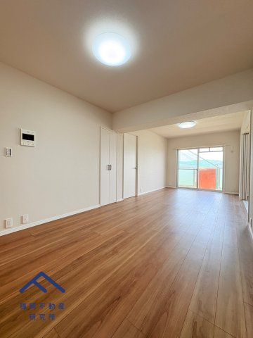 スプラウトマンション須恵の居間・リビング