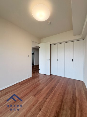 スプラウトマンション須恵の洋室