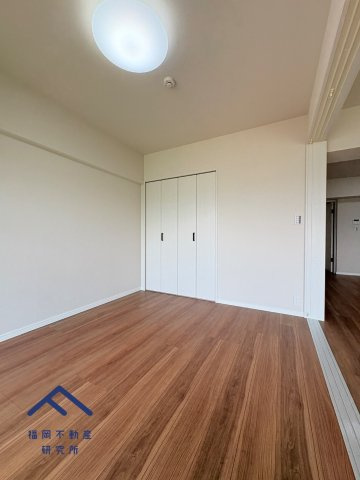 スプラウトマンション須恵の洋室