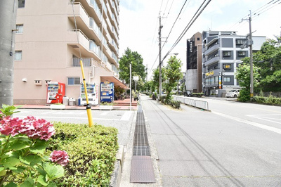 【周辺】 | コンドミニアム千里中央 | 弊社のファイナンシャルプランナーより、将来に向けた資金計画・住宅ローンの無料相談が皆様に大変ご好評頂いております！物件ご購入の前に、まずはお気軽にご相談くださいませ。