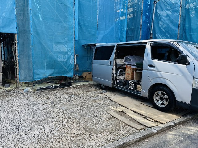 八王子市　暁町　新築一戸建て　０１期の駐車場|～並列2台駐車可能カースペース～