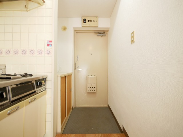筑紫野市二日市北７丁目の賃貸マンションの玄関