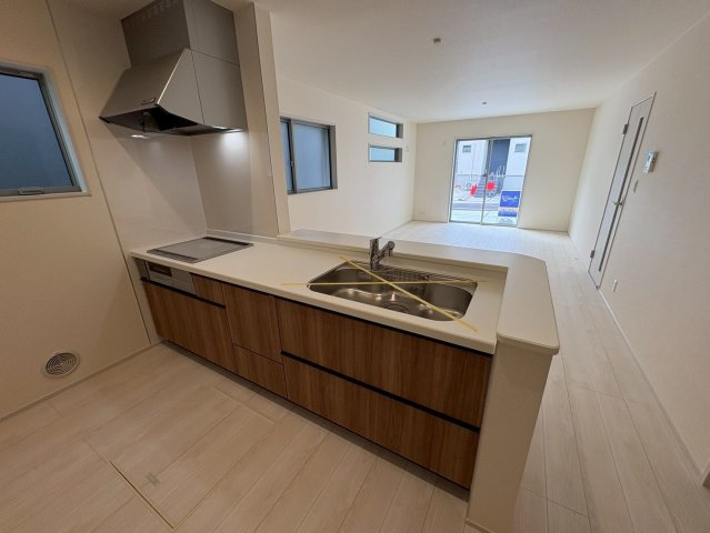 名谷町２期　新築戸建てのキッチン|キッチンでお料理をお楽しみください