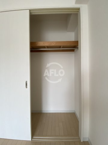 ジュネーゼ京町堀パークサイドの収納|ジュネーゼ京町堀パークサイド　クロゼット