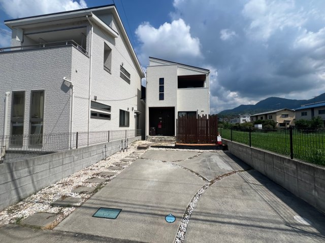 安芸郡海田町南幸町の駐車場|並列駐車２台可◎