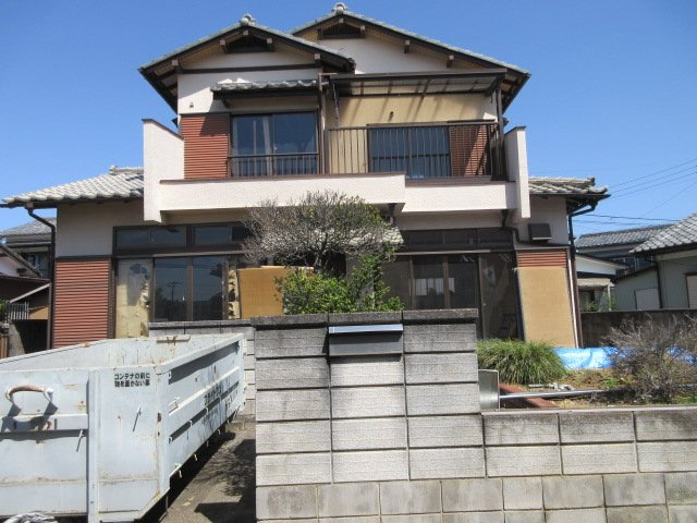 中古戸建　熊谷市小島776-11（リフォーム住宅）の前面道路含む現地写真