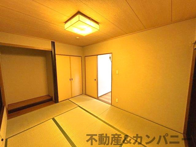 吉藤4丁目の中古のおうち　松山市吉藤4丁目中古戸建の和室|畳の上でゆっくりとくつろげる和室です