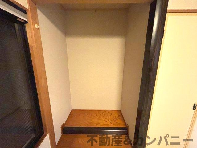 吉藤4丁目の中古のおうち　松山市吉藤4丁目中古戸建の和室|床の間です