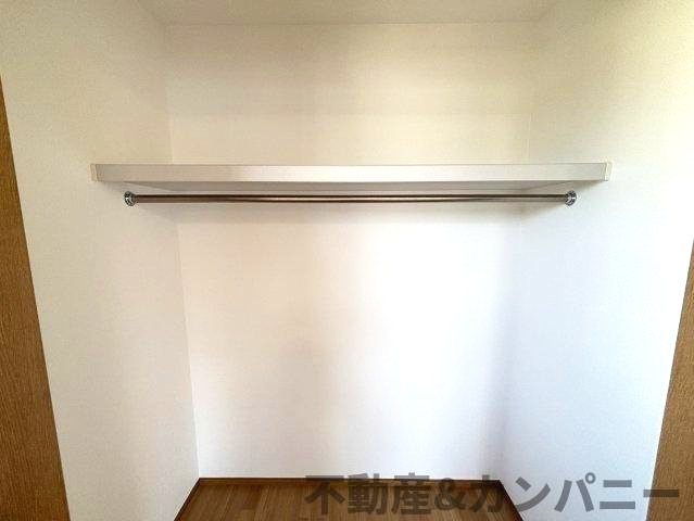 吉藤4丁目の中古のおうち　松山市吉藤4丁目中古戸建の収納|小物を収納するのに便利です
