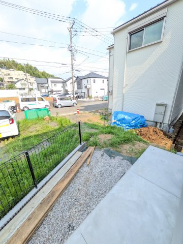 ブルームあざみ野Cのバルコニー