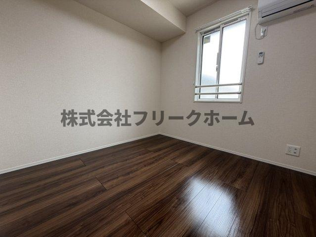 小金井市本町４丁目のアパートの寝室