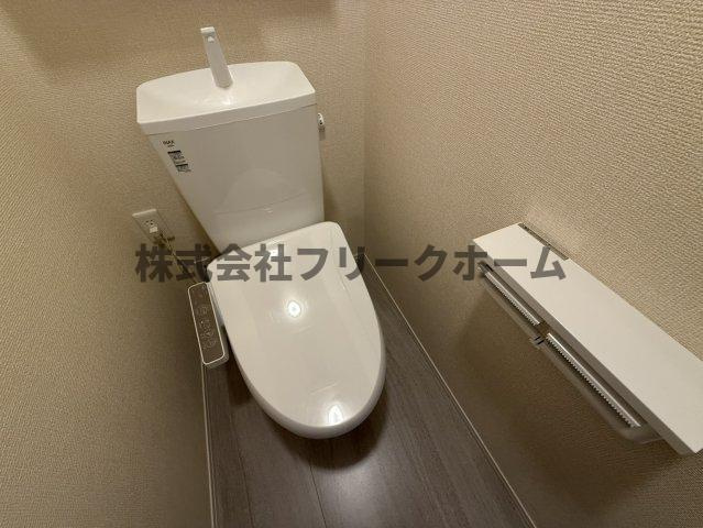 小金井市本町４丁目のアパートのトイレ