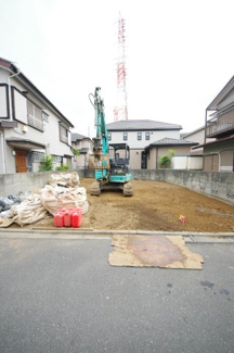 【外観】 | 【仲介手数料無料！！】日野市日野　新築戸建て（全1棟）1号棟　5080万円 | 令和８年５月８日撮影　建築中
