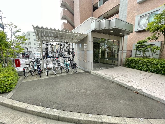 泉・高柳パークスクエアグランのエントランス