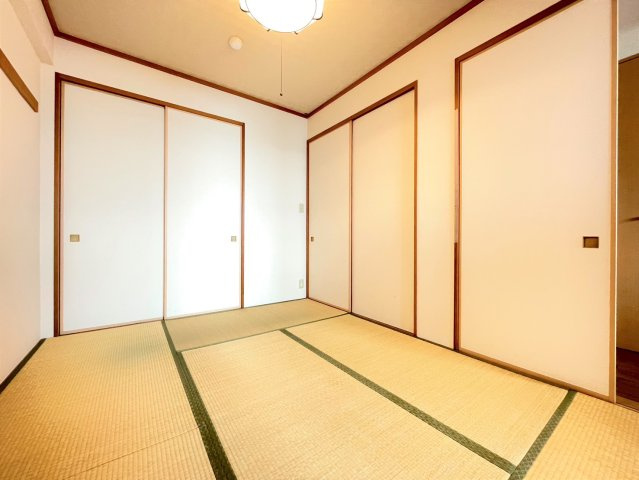 泉・高柳パークスクエアグランの和室