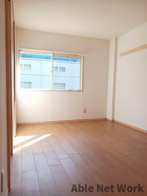 トラッドハイツ柏崎の洋室|6.1帖洋室