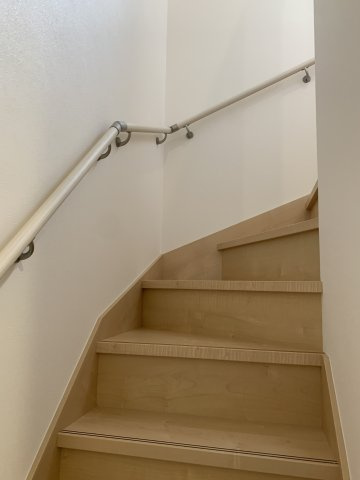 神戸市西区福吉台　リフレッシュ一戸建てのその他|階段