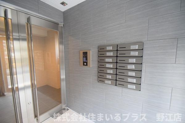 アフターザレインのエントランス