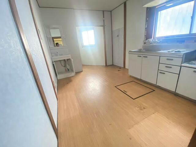 枚方市須山町の居間・リビング