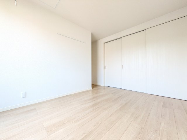 ブルームあざみ野Dの洋室