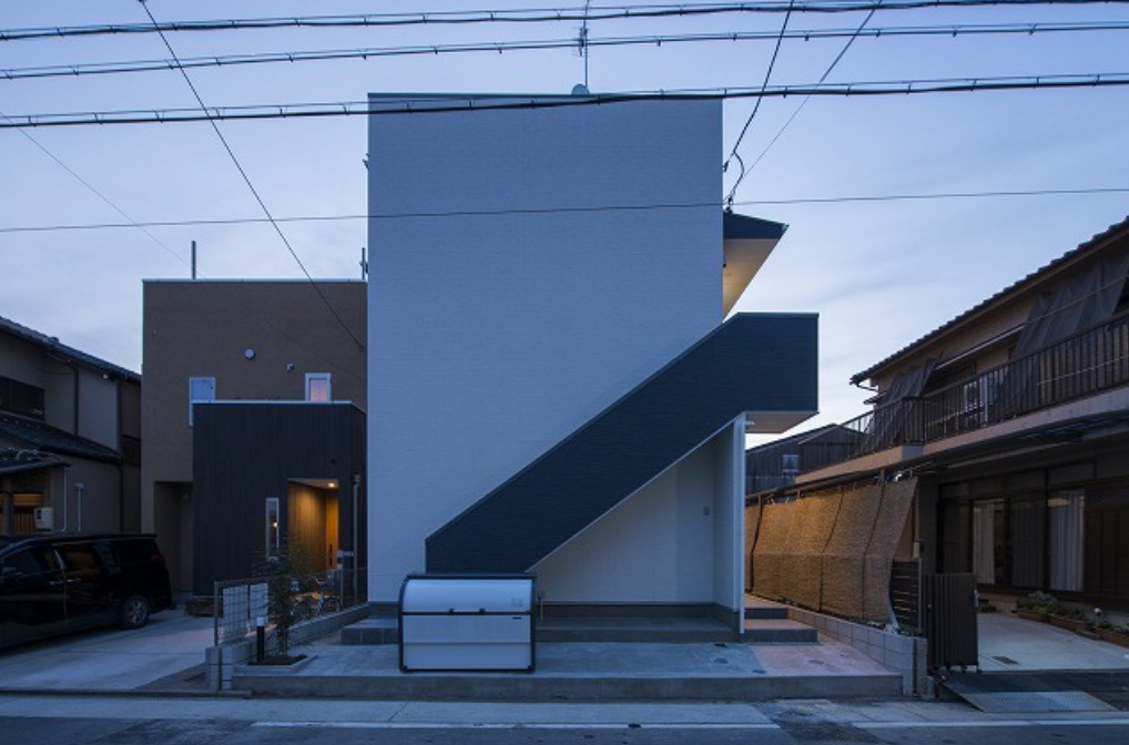 エアスト東中島