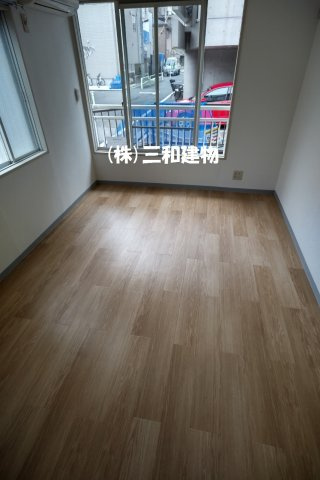 青山ハイムの居間・リビング