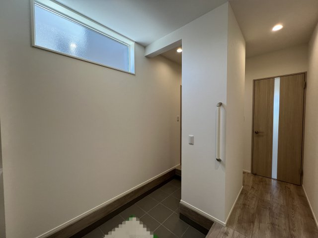【玄関】 | 高知市鴨部/2号地