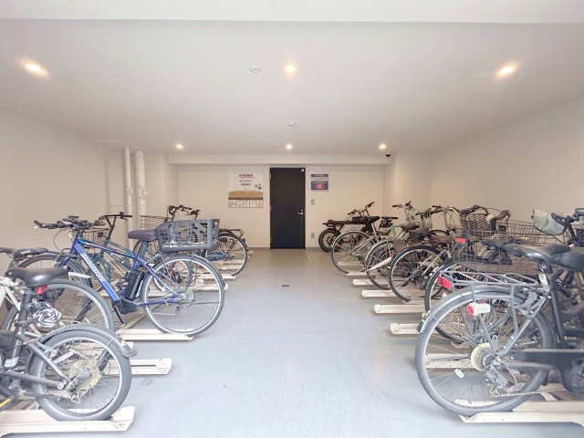 ミルーナヒルズ亀有の駐車場|ドキドキの新生活も、安心してスタート。ぴったりの住まいを見つけませんか？クランディアが一緒に住まい選びをサポートします‼　まずは、お気軽にお問合せください　＃クランディア
