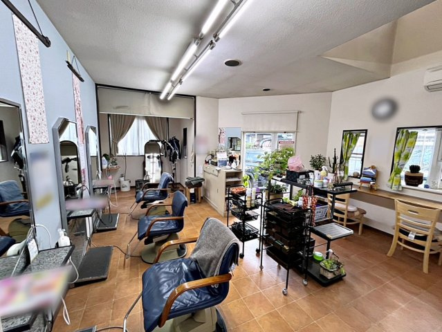 福島市蓬莱町8丁目　中古戸建のその他|【店舗内】広々としており事業用として様々な用途で活用できそうです！