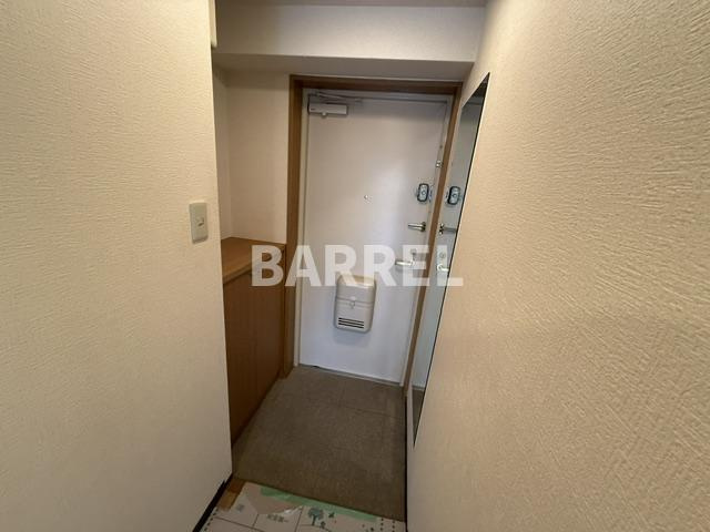 アルカディア箕輪の玄関