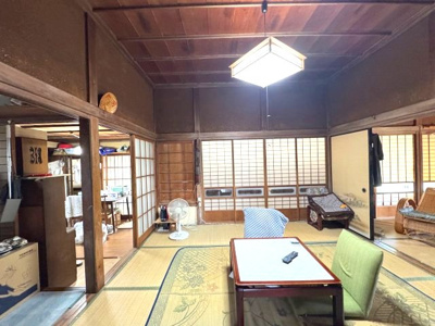 【居間・リビング】 | 館山市宮城　中古戸建