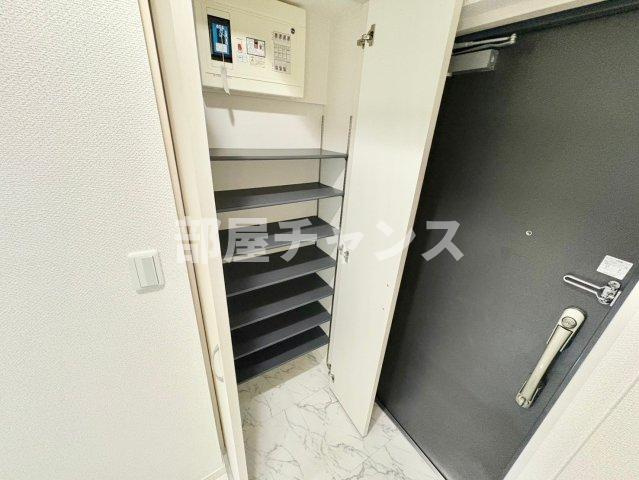 エルザビル名古屋駅前の収納