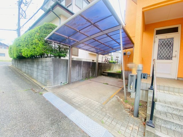 希望ヶ丘戸建の駐車場