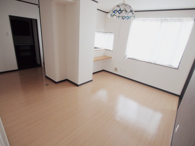 グリームマンションの居間・リビング