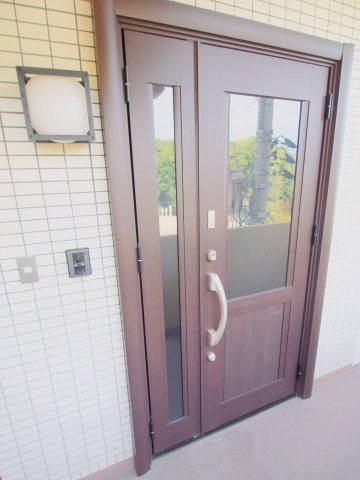グリームマンションの玄関