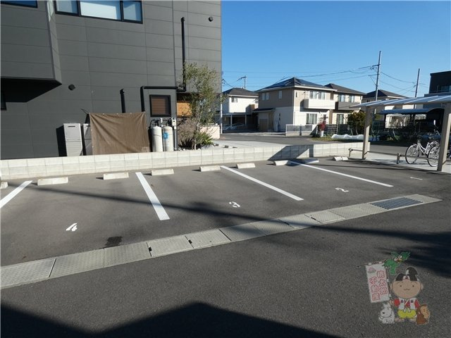 ＧＲＡＮＤＴＩＣ西大寺の駐車場