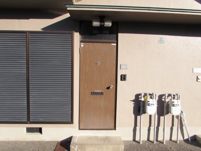 メゾン高司　北館のエントランス|毎日通るエントランスはこのようになっています