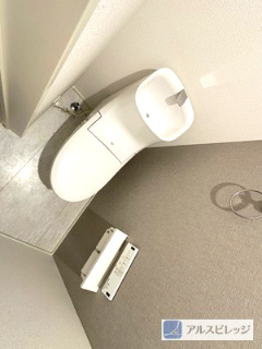中古/清瀬市中里5丁目戸建のトイレ|コンパクトで使いやすいトイレです