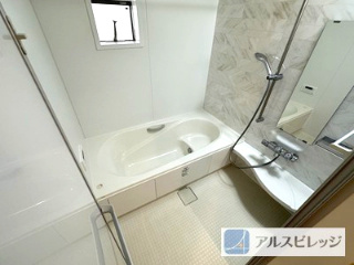 中古/清瀬市中里5丁目戸建の浴室|コンパクトで使いやすいお風呂です