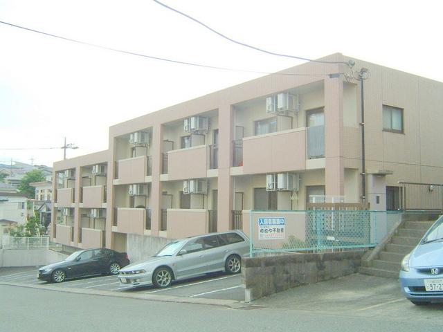 プリンスフィールドの外観|閑静な住環境に佇む　オートロック付マンション