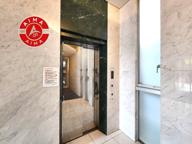 グランフォーレラグゼ平尾の設備|綺麗なエレベーターホールになります。