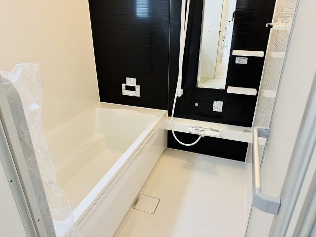 八王子市　散田町　新築一戸建て　２５ー１期の浴室|～のびのびくつろげるバスルーム　１日の締めくくりに癒やしのバスタイムを～