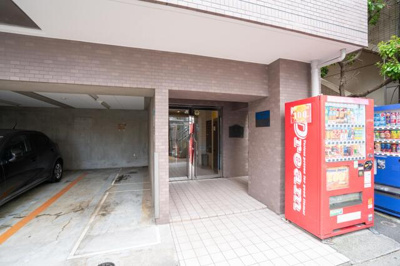 【エントランス】 | メインステージ三軒茶屋